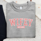Your Wifey - Personalisierter Sweater für Ehefrauen