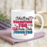 Weiße Tasse mit personalisiertem Spruch und Namen – individuelle Geschenkidee von Love & Faith