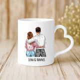 Weiße Tasse mit Herzhenkel und personalisiertem Namen – romantische Geschenkidee von Love & Faith