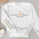 Weißer Pullover personalisiert mit mamabär undKindernamen gedruckt von Love & Faith