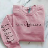 Rosa Pullover personalisiert mit Mamasaurus und Kindernamen gedruckt von Love & Faith