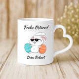 Weiße Tasse mit Herzhenkel und personalisiertem Namen – romantische Geschenkidee von Love & Faith