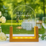 Leuchtender LED Aufsteller zum Jahrestag mit Holzsockel als Geschenkidee von Love & Faith