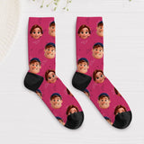 Personalisierte Socken mit euren Gesichtern im Cartoon Stil zum Valentinstag von Love & Faith