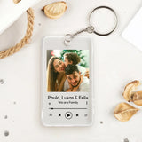 Transparenter Acrylschlüsselanhänger mit Foto als Lieblingslied für Familie 5,4cm x 8,6cm personalisiert gefertigt von Love & Faith