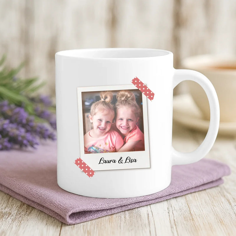 Weiße Tasse mit personalisiertem Spruch und Namen – individuelle Geschenkidee von Love & Faith