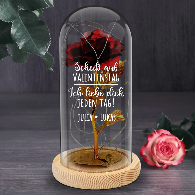 Ewige Rose "Scheiß auf Valentinstag" in der Glaskuppel mit LED Licht personalisiert als Geschenk für Partner zum Anti-Valentinstag von Love & Faith