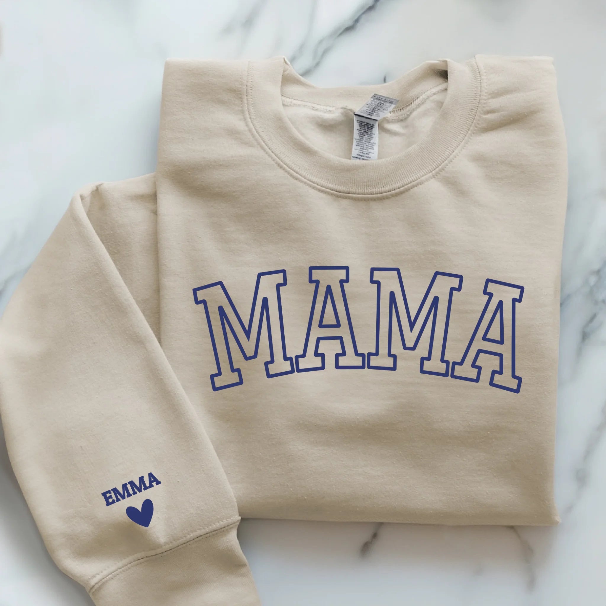 beiger Pullover personalisierbar - gefertigt von Love & Faith