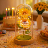 Ewige Sonnenblume "Familie ist die Heimat des Herzens" bis 13 Namen graviert  auf die Glaskuppel mit LED Licht personalisiert als Geschenk für Familie von Love & Faith