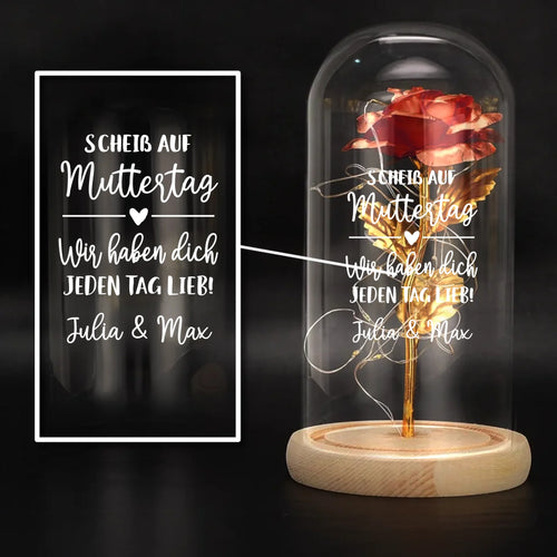 Ewige Rose "Zum Muttertag" in der Glaskuppel mit LED Licht personalisiert als Geschenk für Mama von Love & Faith