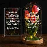 Ewige Tulpe "Zum Muttertag" in der Glaskuppel mit LED Licht personalisiert als Geschenk für Mama von Love & Faith