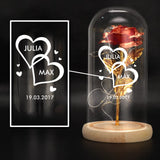 Ewige Rose mit Namen als Partnergeschenk in der Glaskuppel mit LED Licht personalisiert von Love & Faith