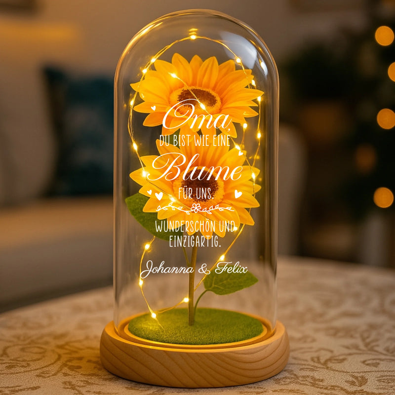 Ewige Sonnenblume "Oma" in der Glaskuppel mit LED Licht personalisiert als Geschenk für Oma von Love & Faith