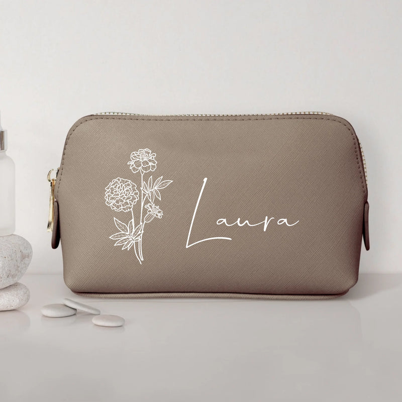 0,75l taupe Kosmetiktasche aus PU Leder mit Name personalisiert von Love & Faith personalisiert