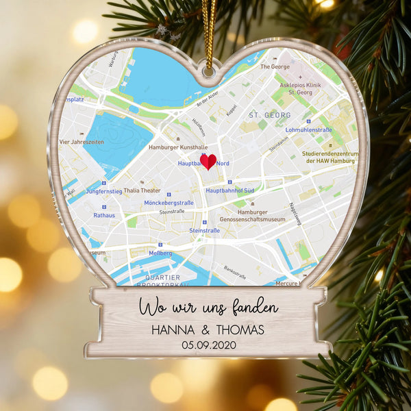 Acrylherz Weihnachtsbaumschmuck für Paare mit Landkarte und Jahrestag von Love & Faith
