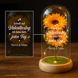 Ewige Sonnenblume in Glaskuppel als Valentinstagsgeschenk von Love & Faith