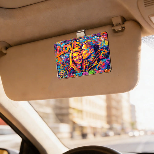 Personalisierter Clip für die Auto Sonnenblende für Paare mit Streetart-Effekt Streetart Love – Motiv 2