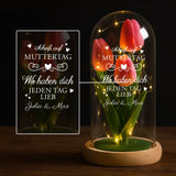 Personalisierte Ewige Tulpe in der Glaskuppel mit LED Licht personalisiert mit Namen zum Muttertag von Love & Faith