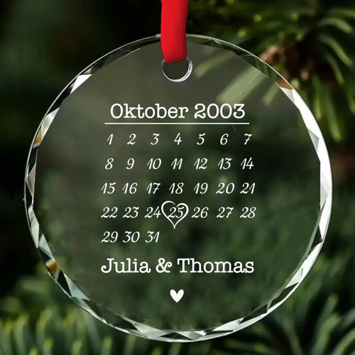 Personalisiertes Kristallornament in Herzform zum Jahrestag – Unser Tag – Motiv 2